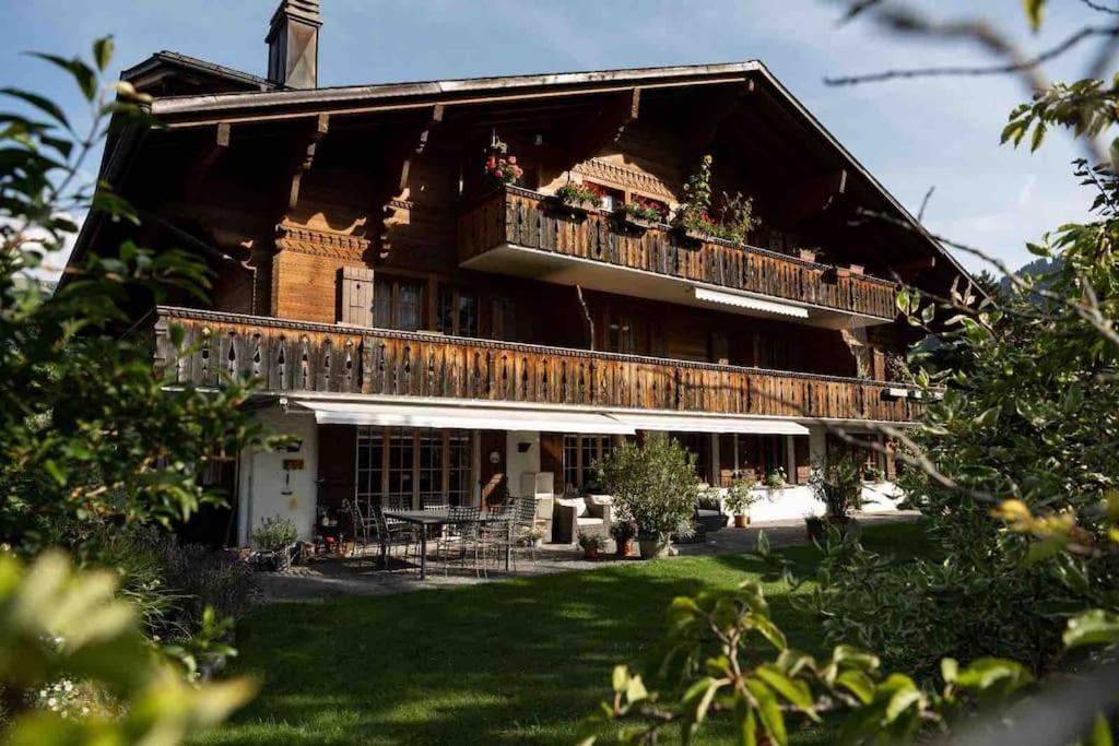 Cozy Place In Gstaad Center Exterior photo